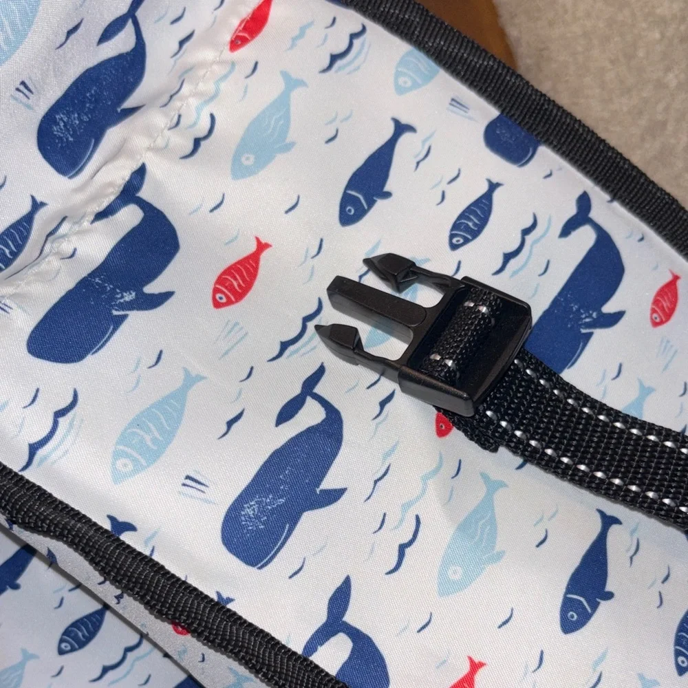Scout Whale Print lunchbag - Blue, Red, and Black - Picture 8 of 9